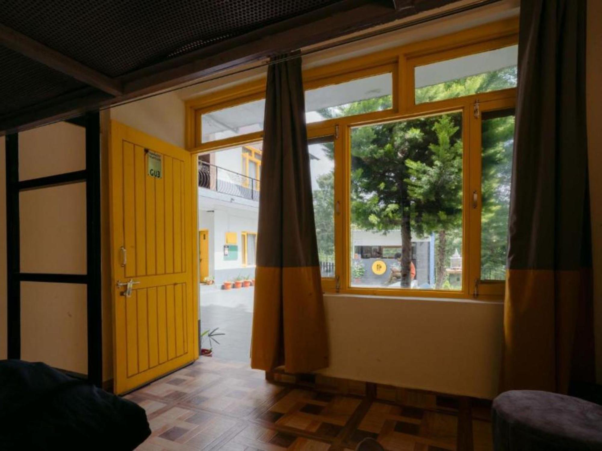 The Hosteller Bir الغرفة الصورة