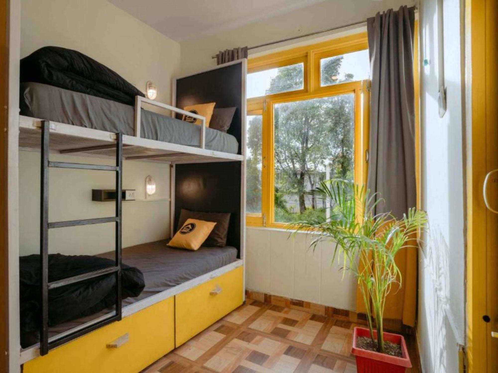 The Hosteller Bir الغرفة الصورة